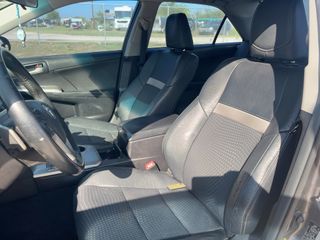 2014 Toyota Camry SE - Interior Front Seat Image